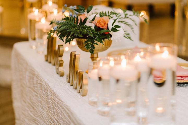 Sweetheart table