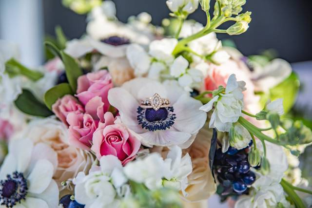 Flower arrangement