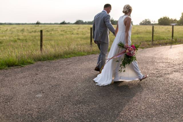 Aelish Lascoe Photography & Florals