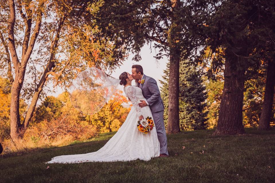 Fall wedding in Iowa