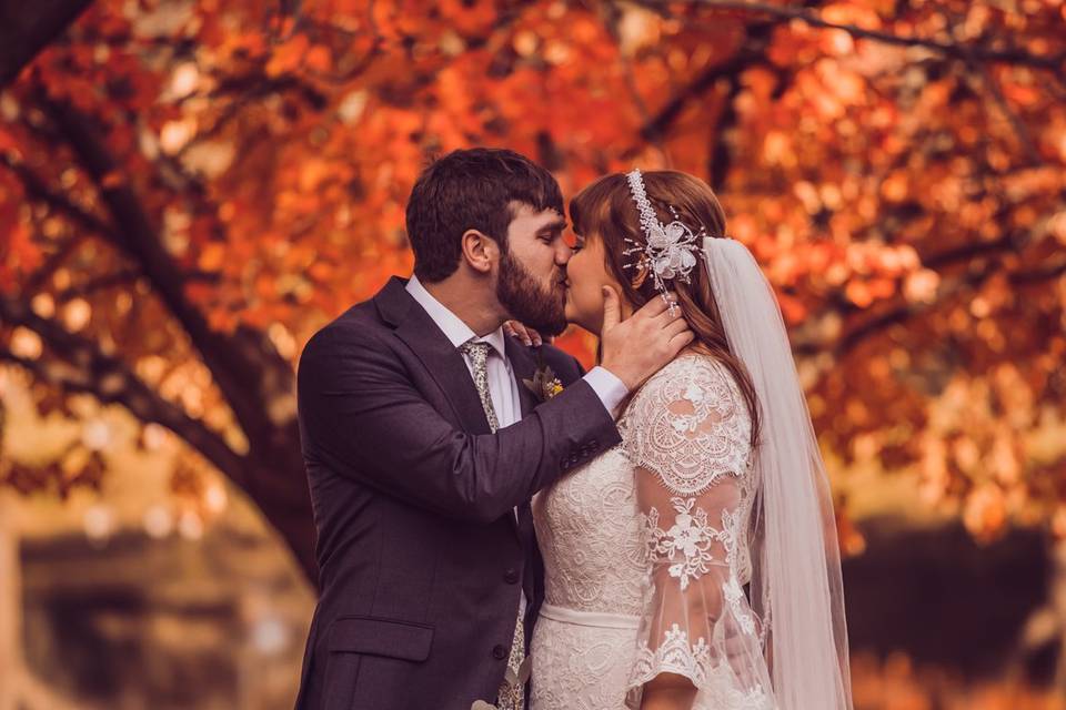 Fall wedding in Iowa