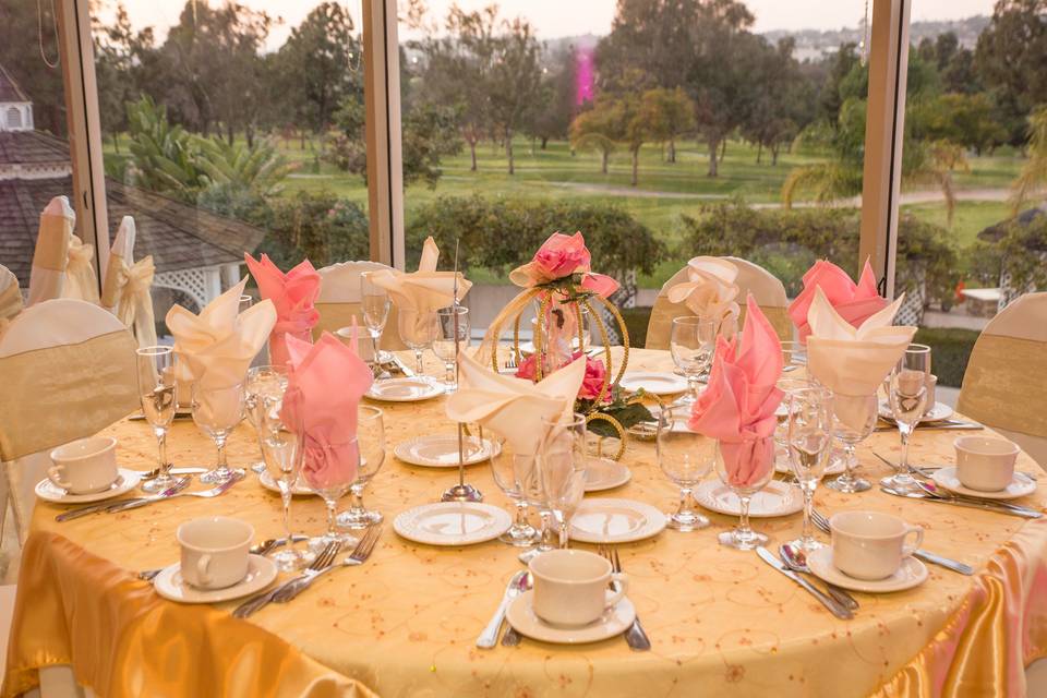 Pink and white napkins