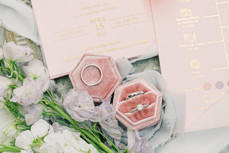 FLAT LAY DETAIL