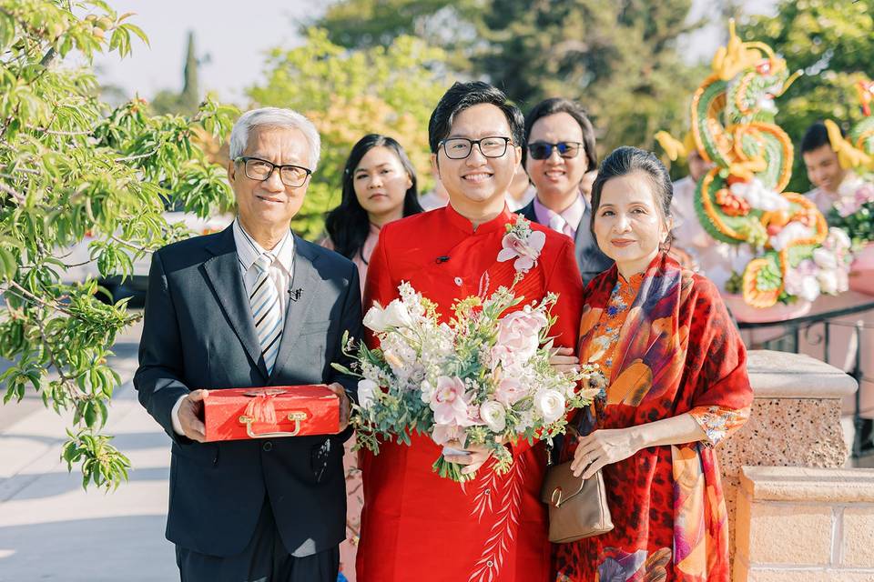 VIETNAMESE TEA CEREMONY