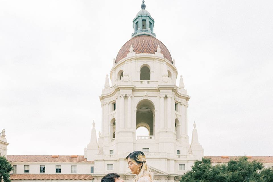 INTIMATE ENGAGEMENT SESSION