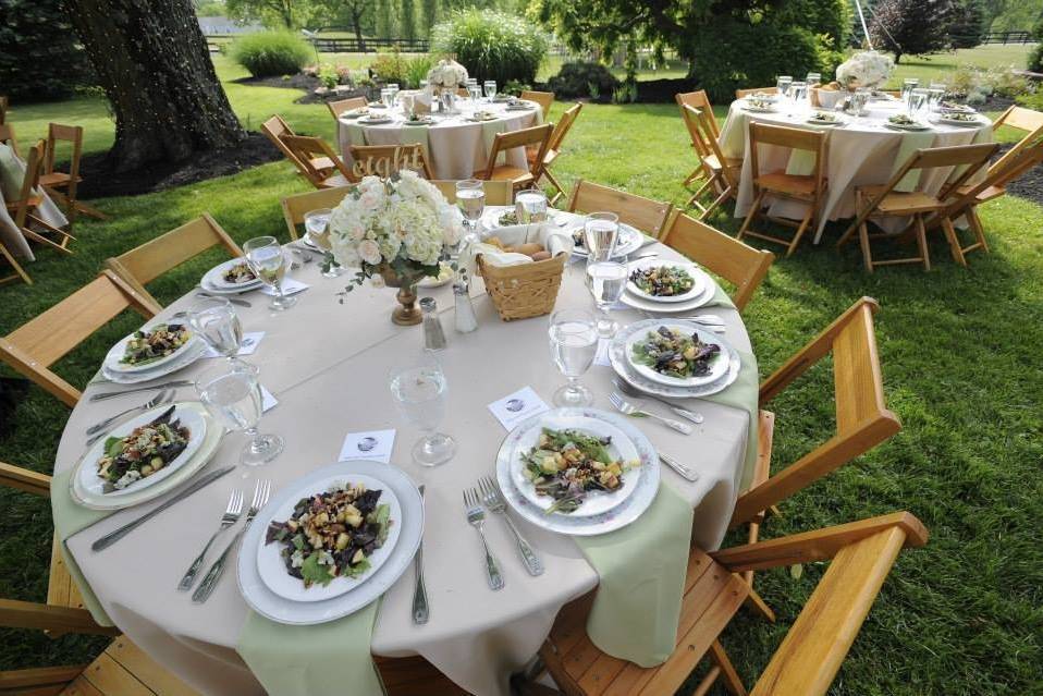 Place Cards on Horseshoes