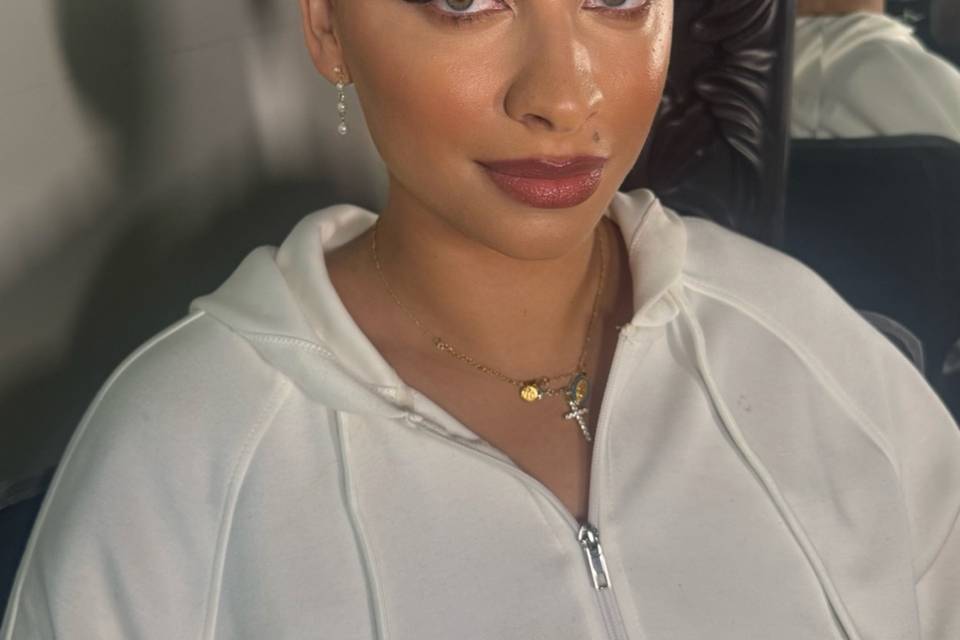 Natural Glam Bridesmaid