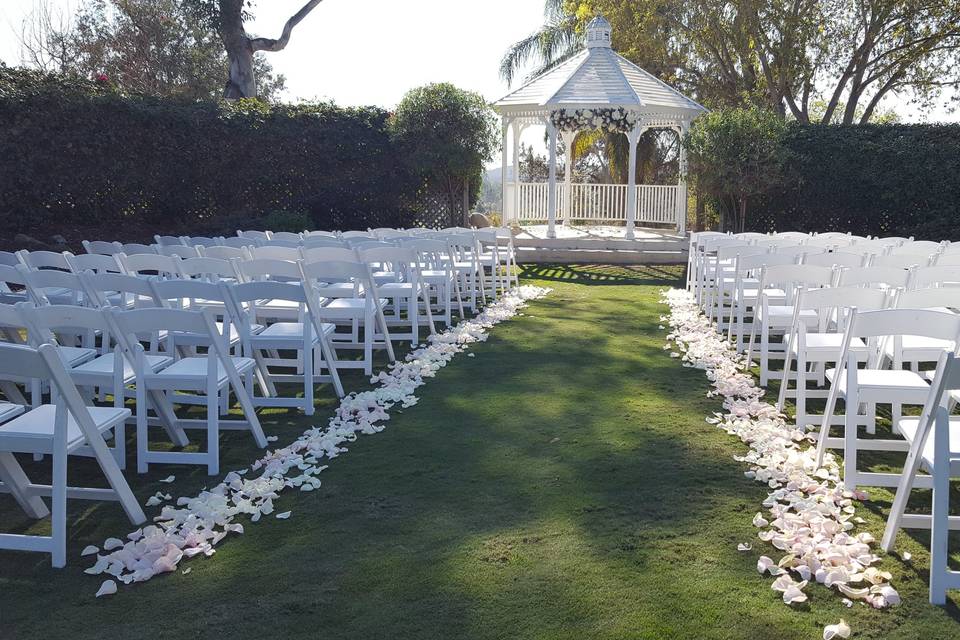 Floral aisle decor