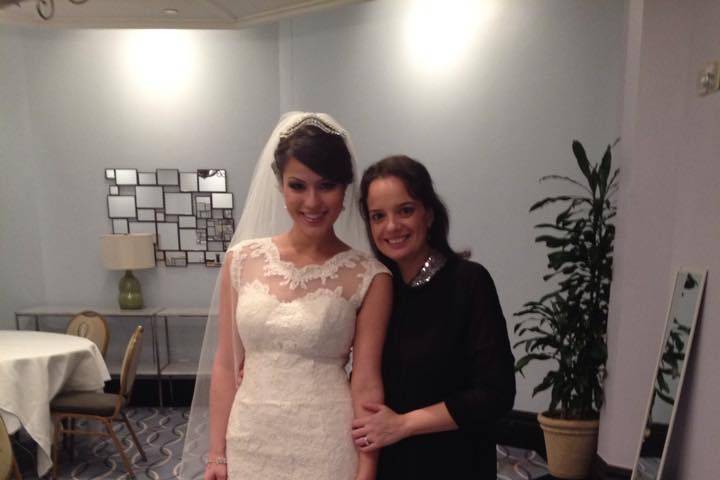 The bride with the wedding planner