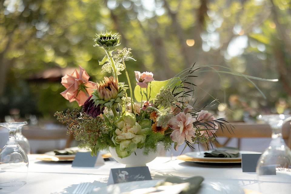 Table arrangement