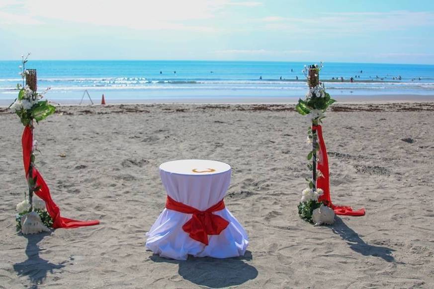 R&C Beach Weddings