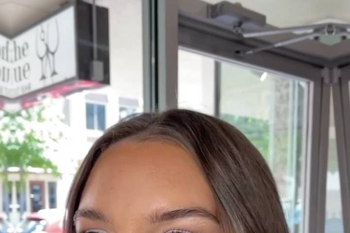 Luxe makeup