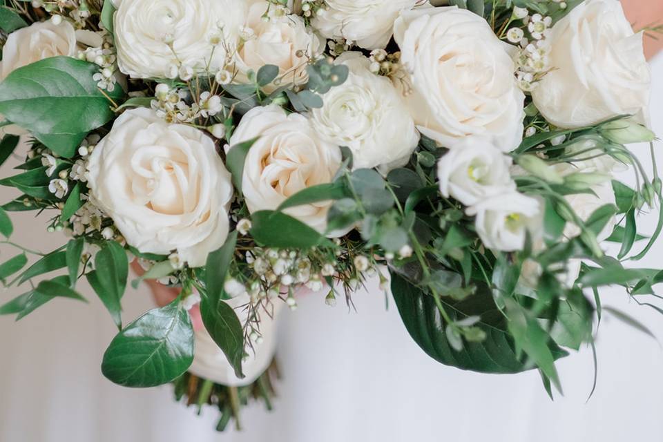 Classic white bouquet