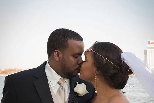 Couple's kiss