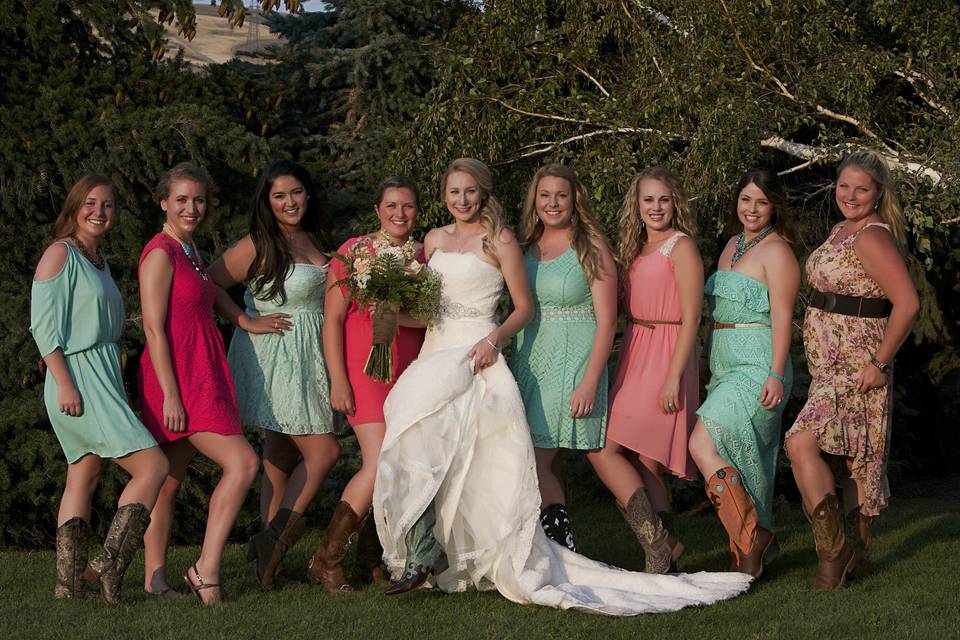 Christi Thayer Photography & Wedding Planning