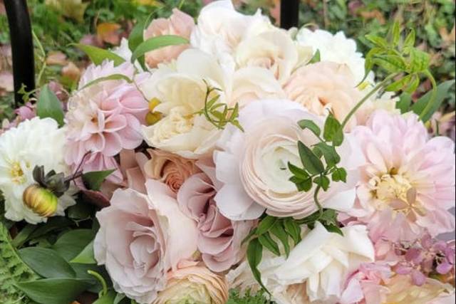 Classic, romantic bridal