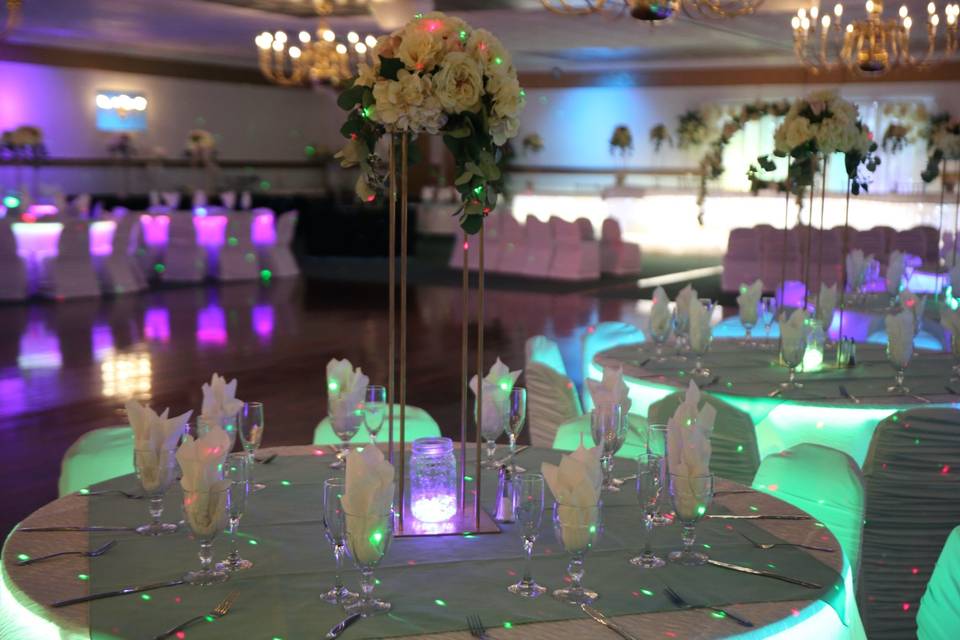Main hall tablescapes