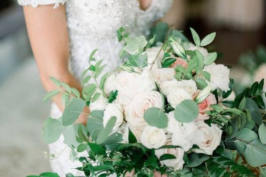 Candles and flowers centerpiece