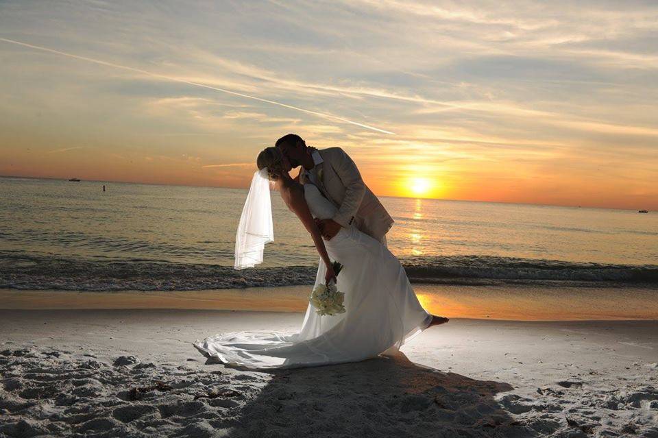 Lido Beach Resort - Hotel Weddings - Sarasota, Fl - Weddingwire