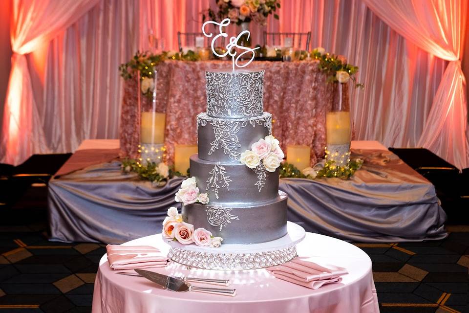 Wedding Cake and Decor