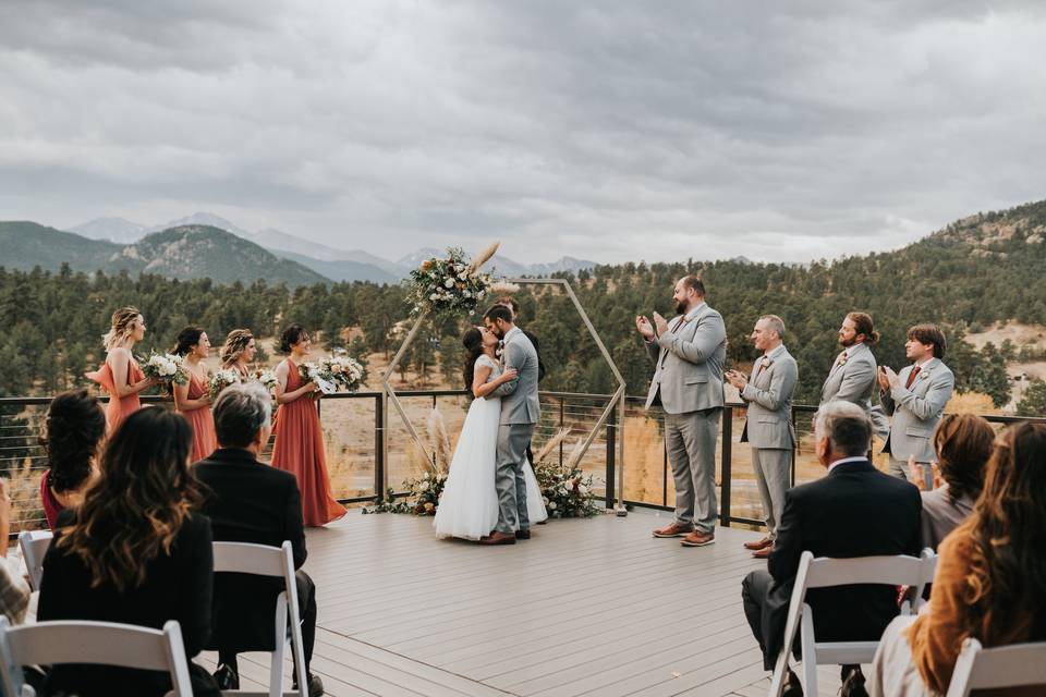 Dreamy Estes Park fall wedding