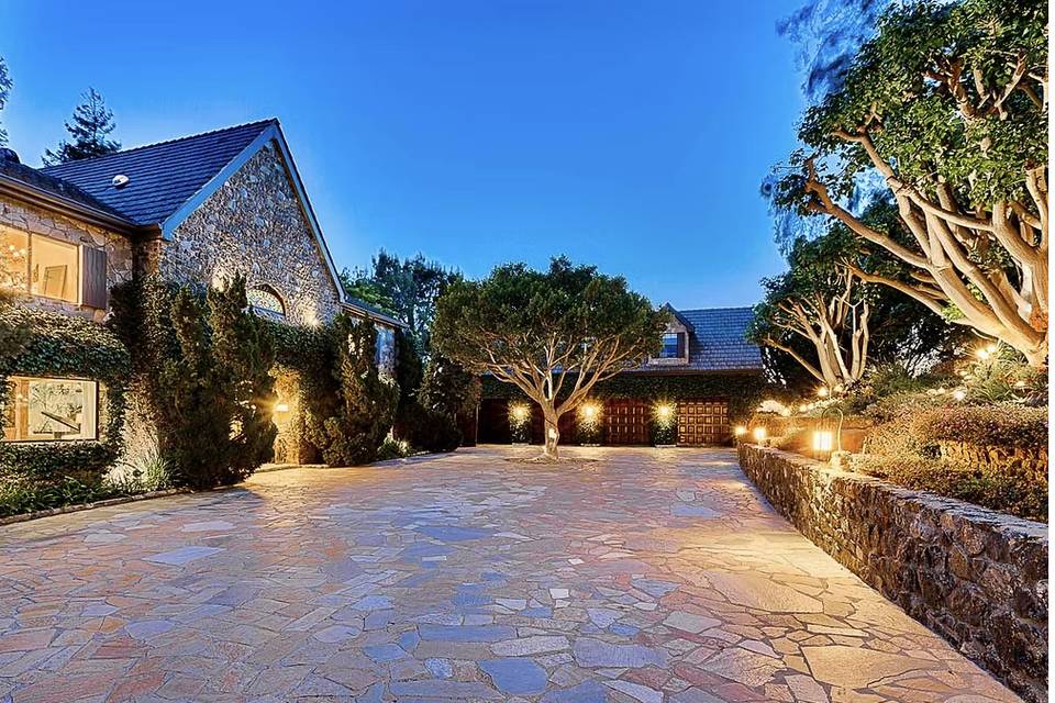 Stone Manor Estate
