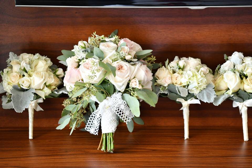 White bouquets