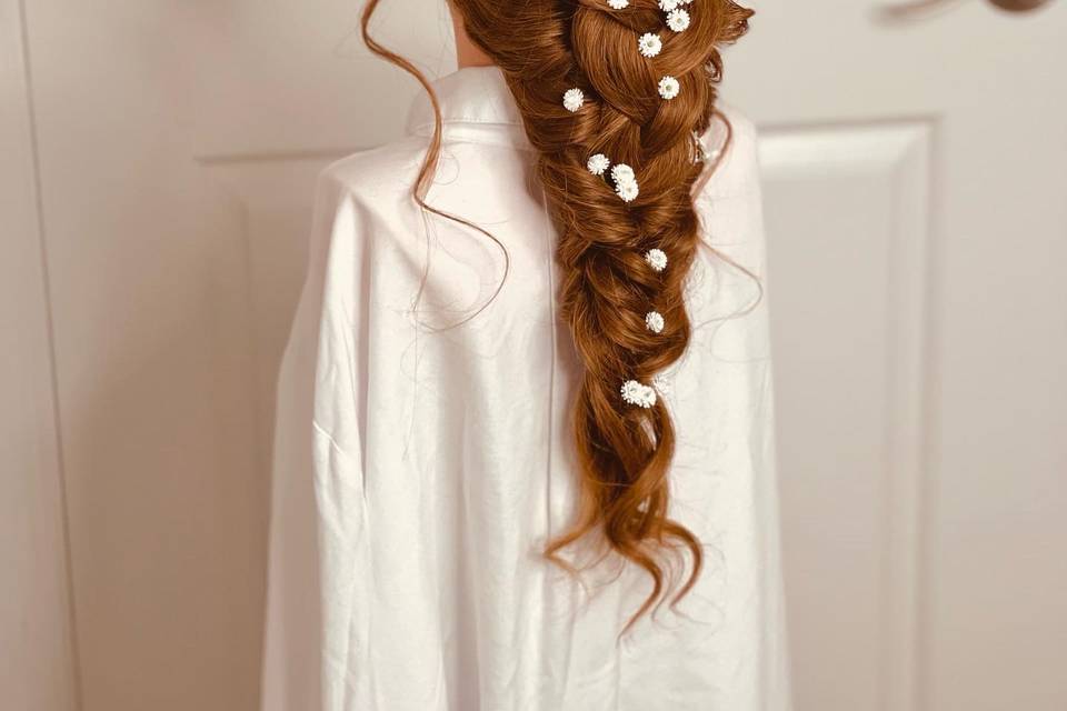 Romantic hairstyle