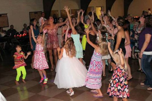 The Bouquet Toss!