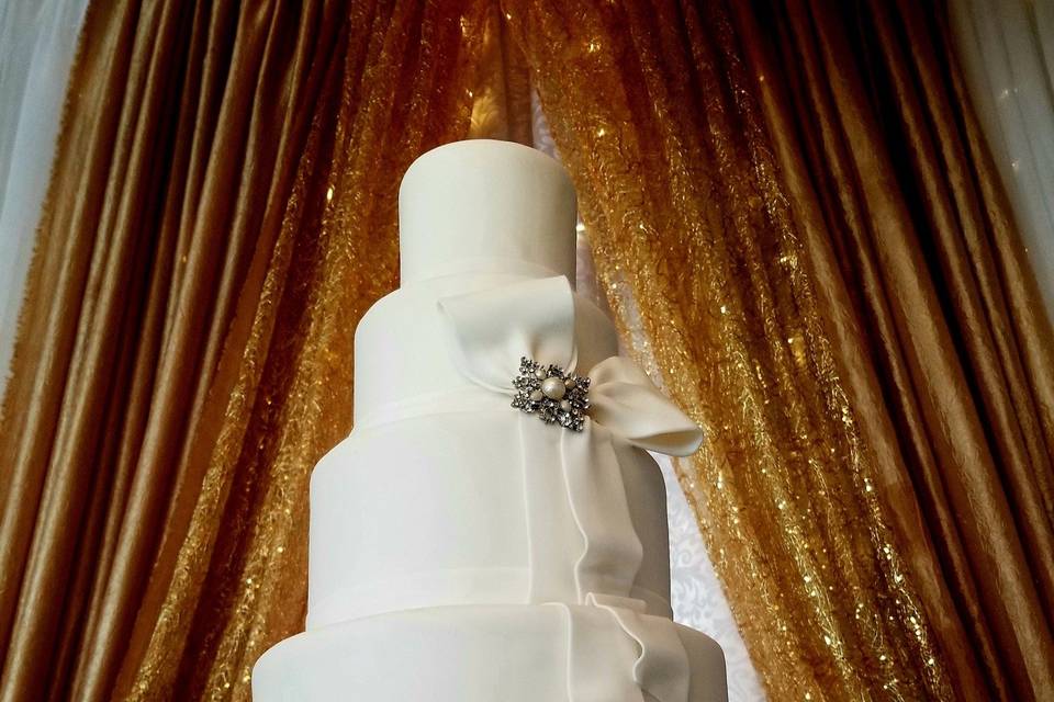 5-tier fondant wedding cake