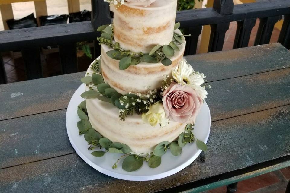 Naked Cake