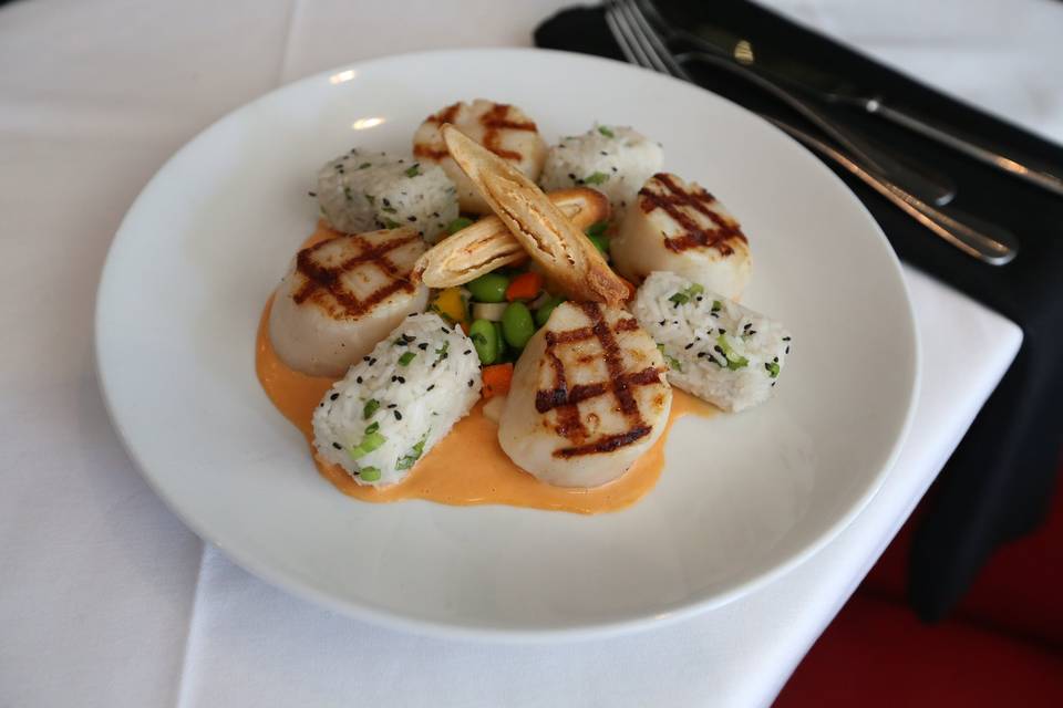 Sriracha Scallops