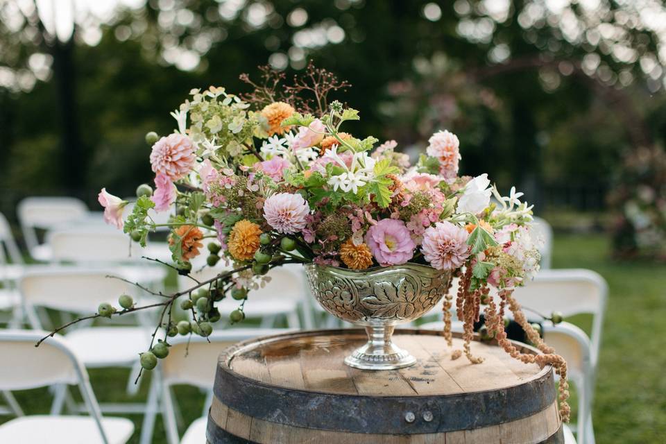 Ceremony arrangement