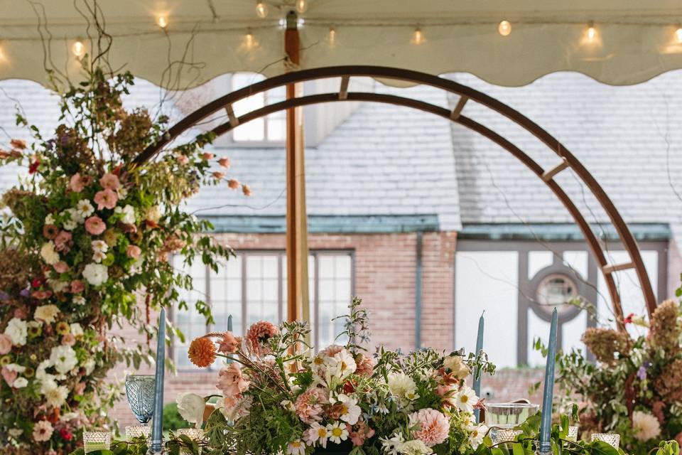 Sweetheart table