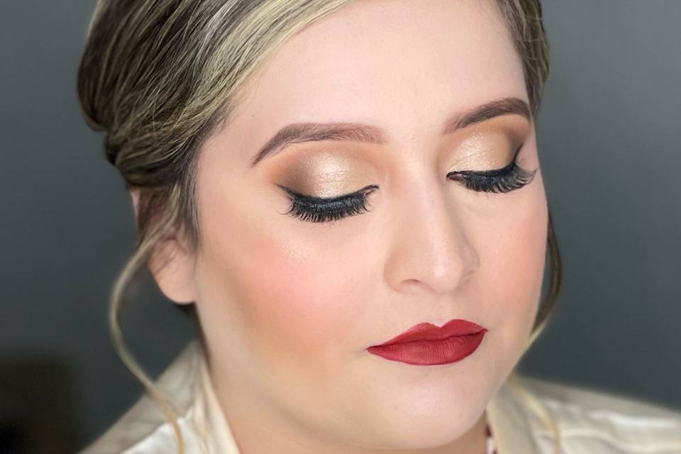 Bridal soft glam makeup
