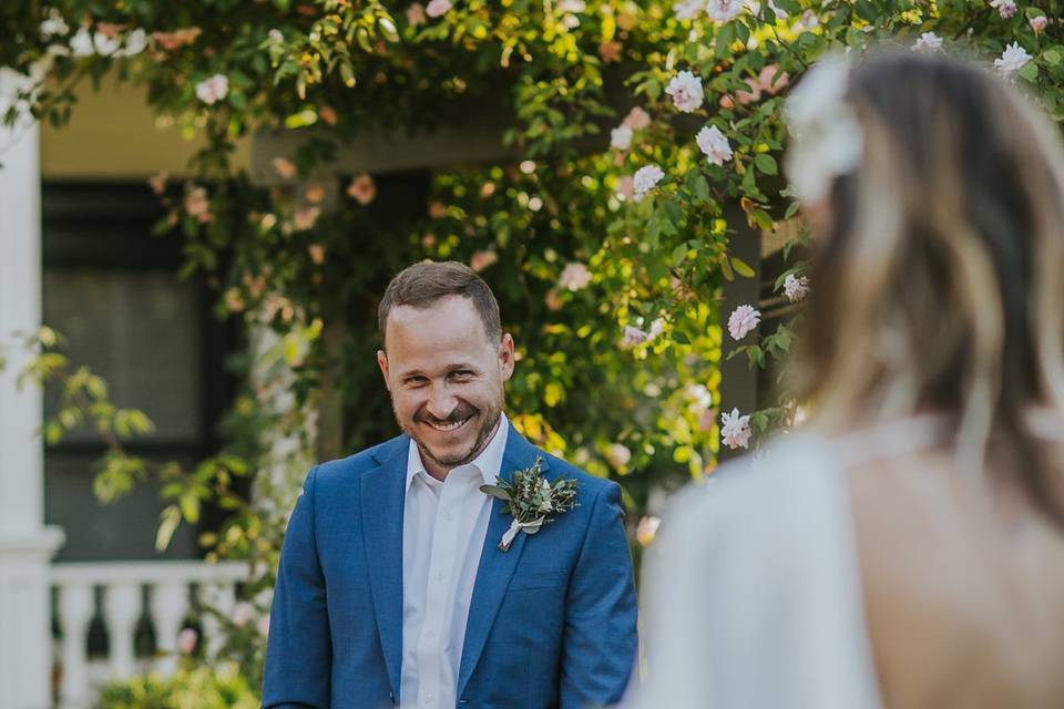 Groom first look