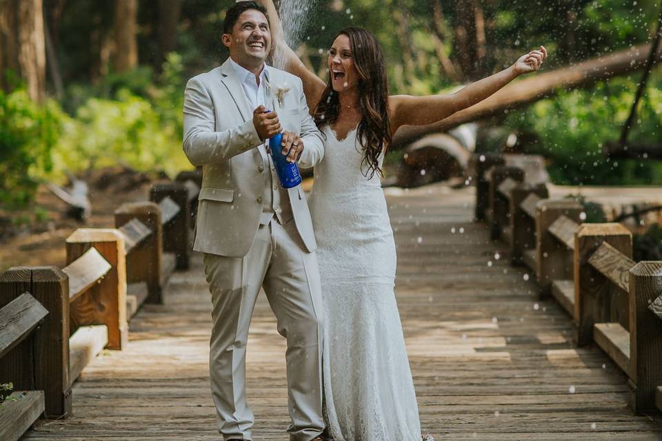 Bride and groom champagne