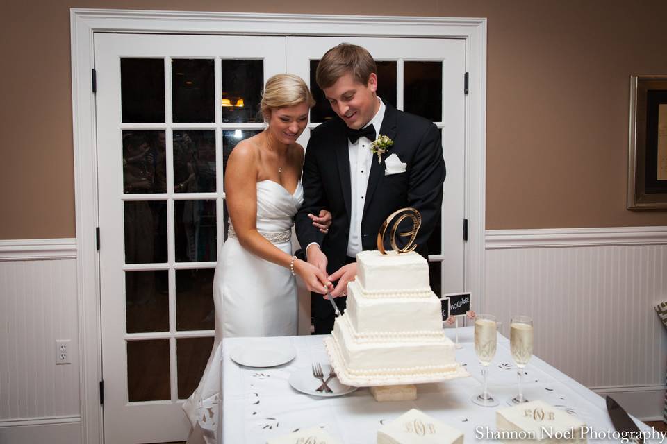 Cake cutting