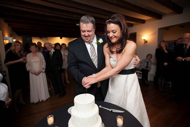 Cutting the cake