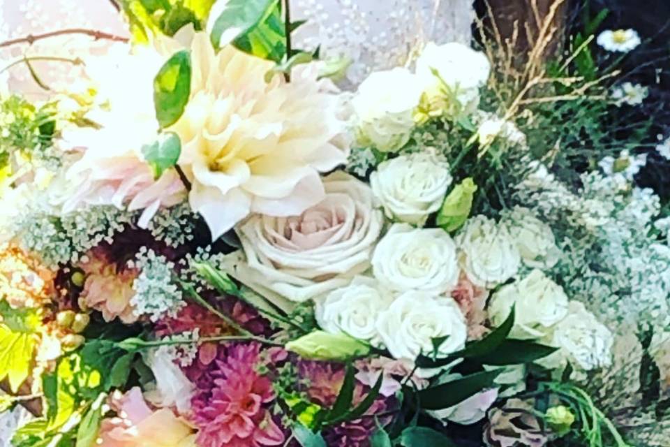 A summer bridal bouquet