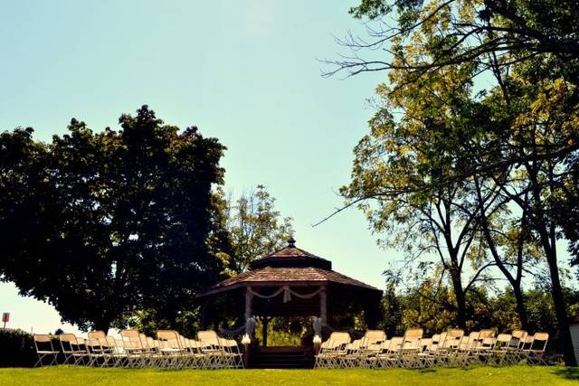Outdoor wedding venue