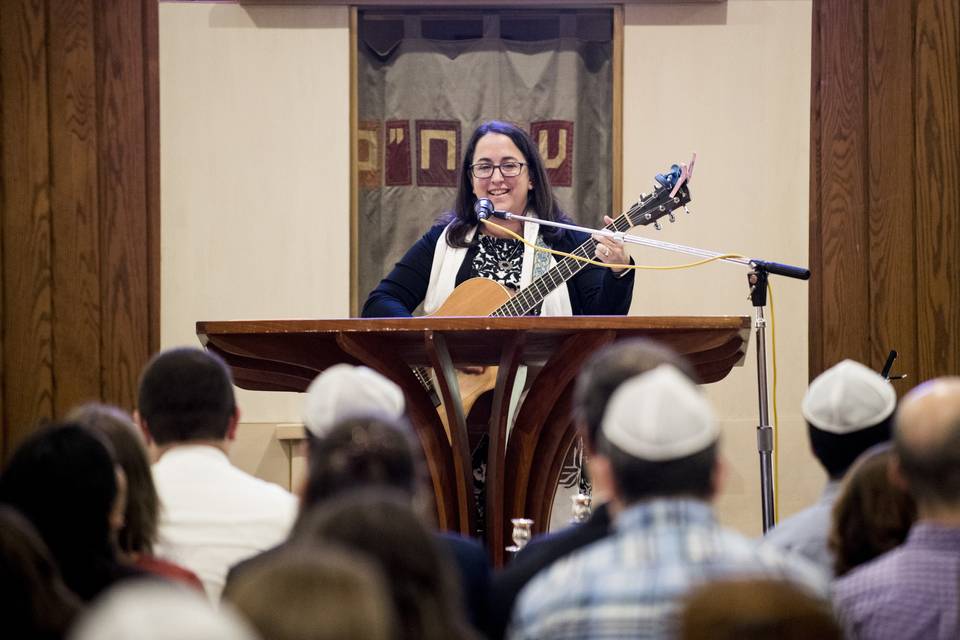 Singing with guitar