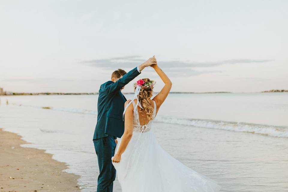 Beach couples portraits