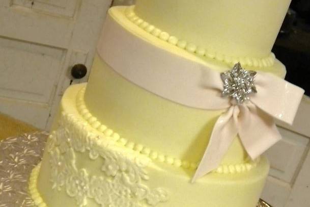 3-tier buttercream cake