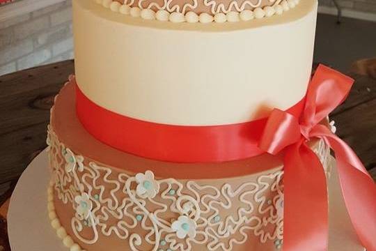 4-tier detailed wedding cake