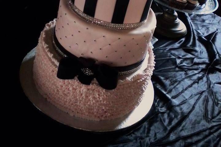 Dawn's Couture Cakes