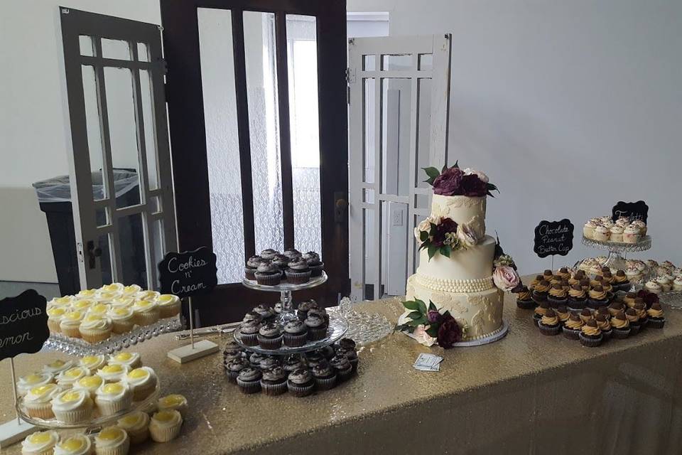 Dawn's Couture Cakes