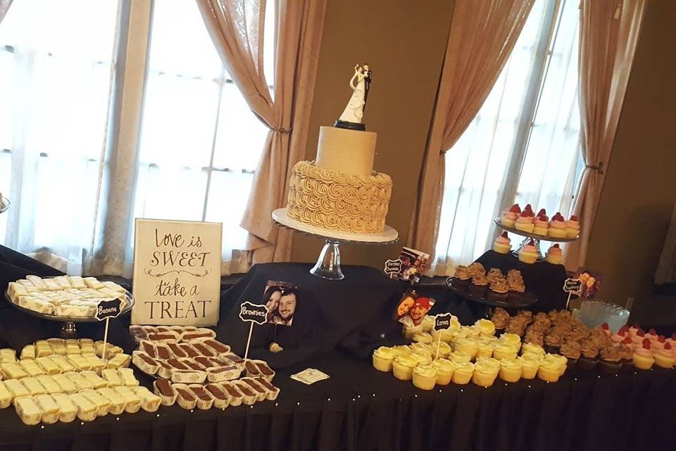 Dawn's Couture Cakes