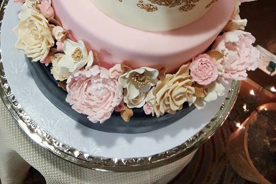 Dawn's Couture Cakes