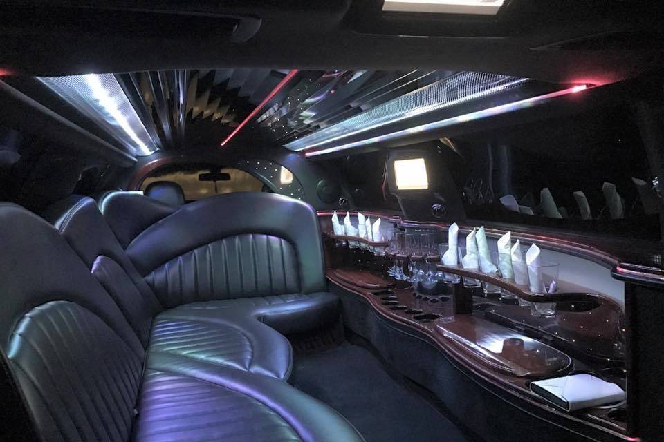 Elite Whiteman Limo